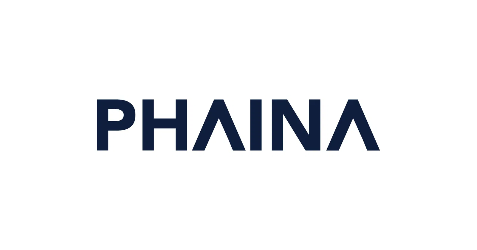 PHAINA Logo mit dem Wort ‚PHAINA‘ in dunkelblauer Großschrift auf weißem Hintergrund. Auffällig sind die beiden stilisierten Buchstaben ‚A‘, die wie umgedrehte Vs dargestellt sind.